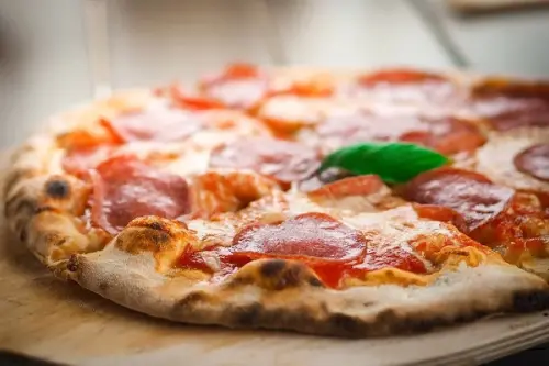 Mangiare la pizza senza ingrassare: i consigli migliori