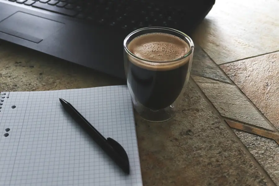 Come migliorare la concentrazione senza caffeina