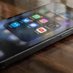 Come ripulire smartphone e PC: guida alla sicurezza di base