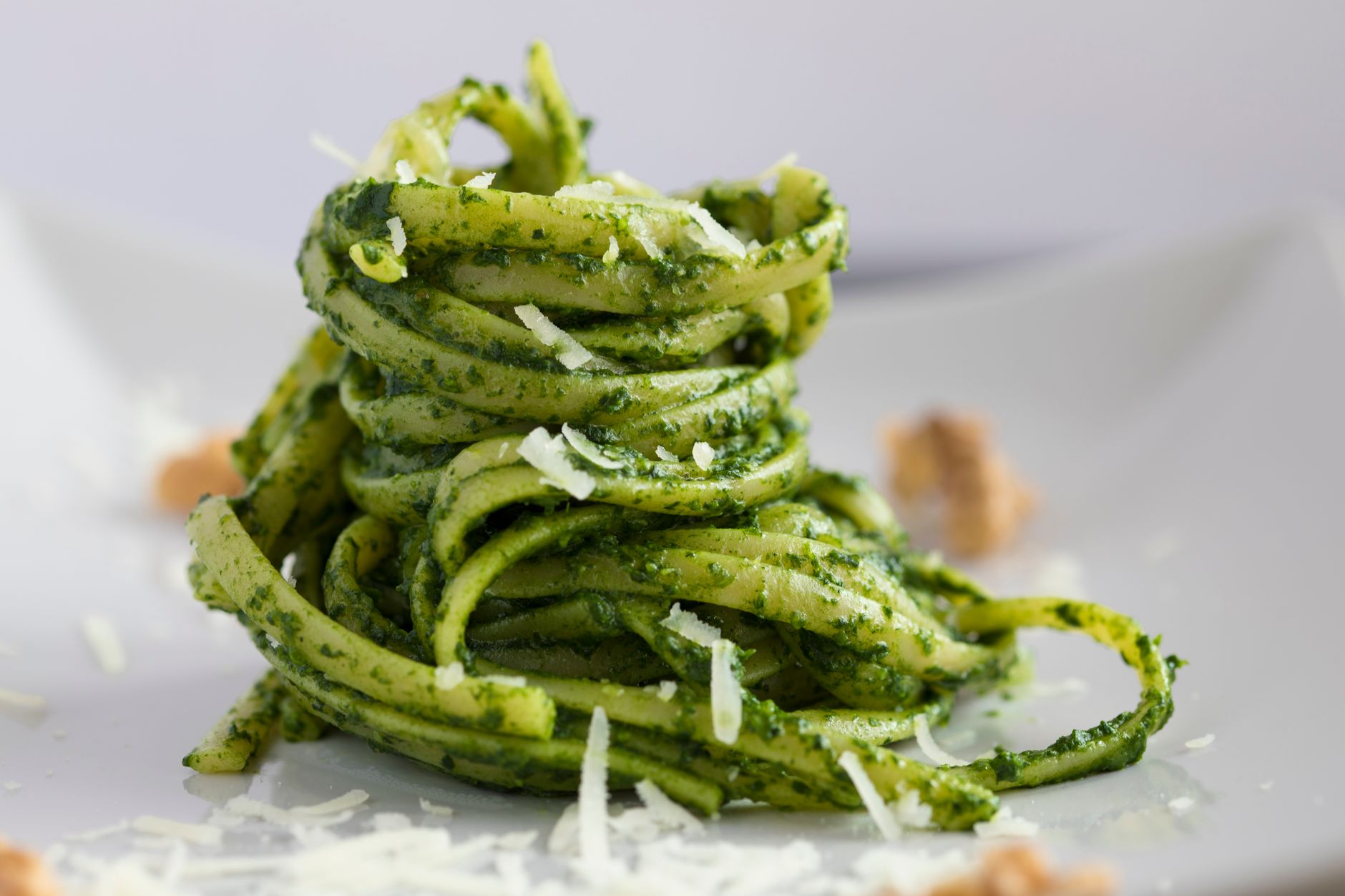 Pesto di zucchine: ricetta cremosa senza cottura