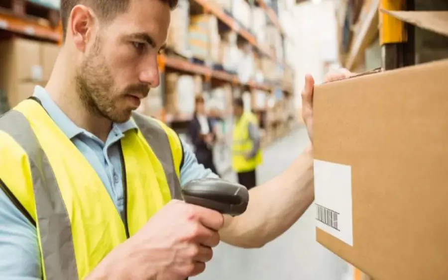 Logistica ecommerce: il dilemma del reso gratuito